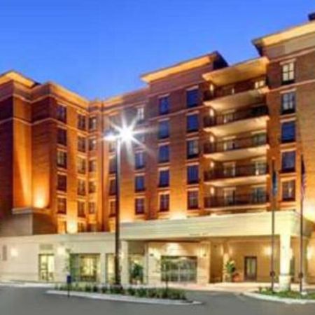 Hampton Inn & Suites Baton Rouge Downtown Exterior photo
