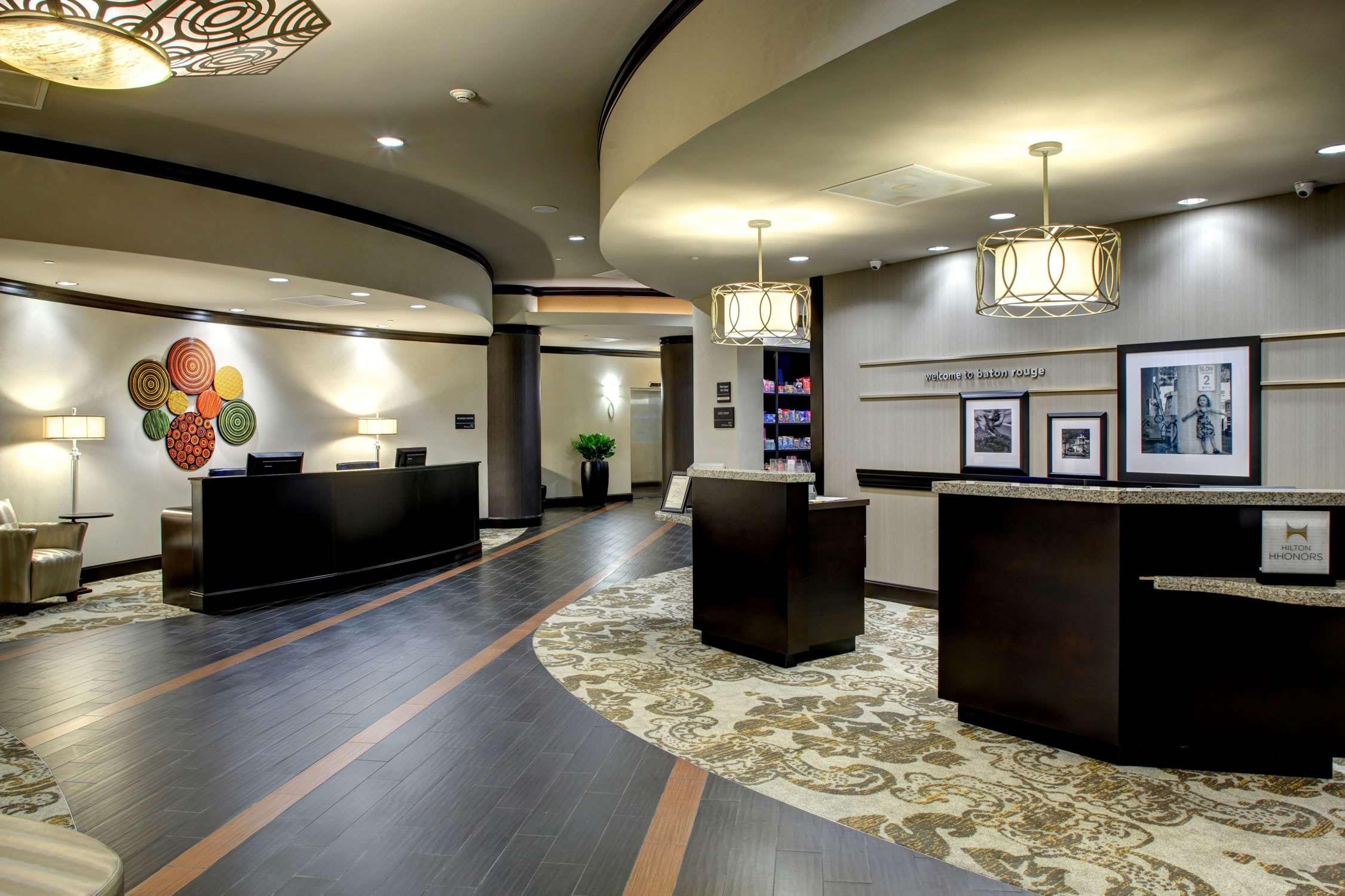 Hampton Inn & Suites Baton Rouge Downtown Exterior photo