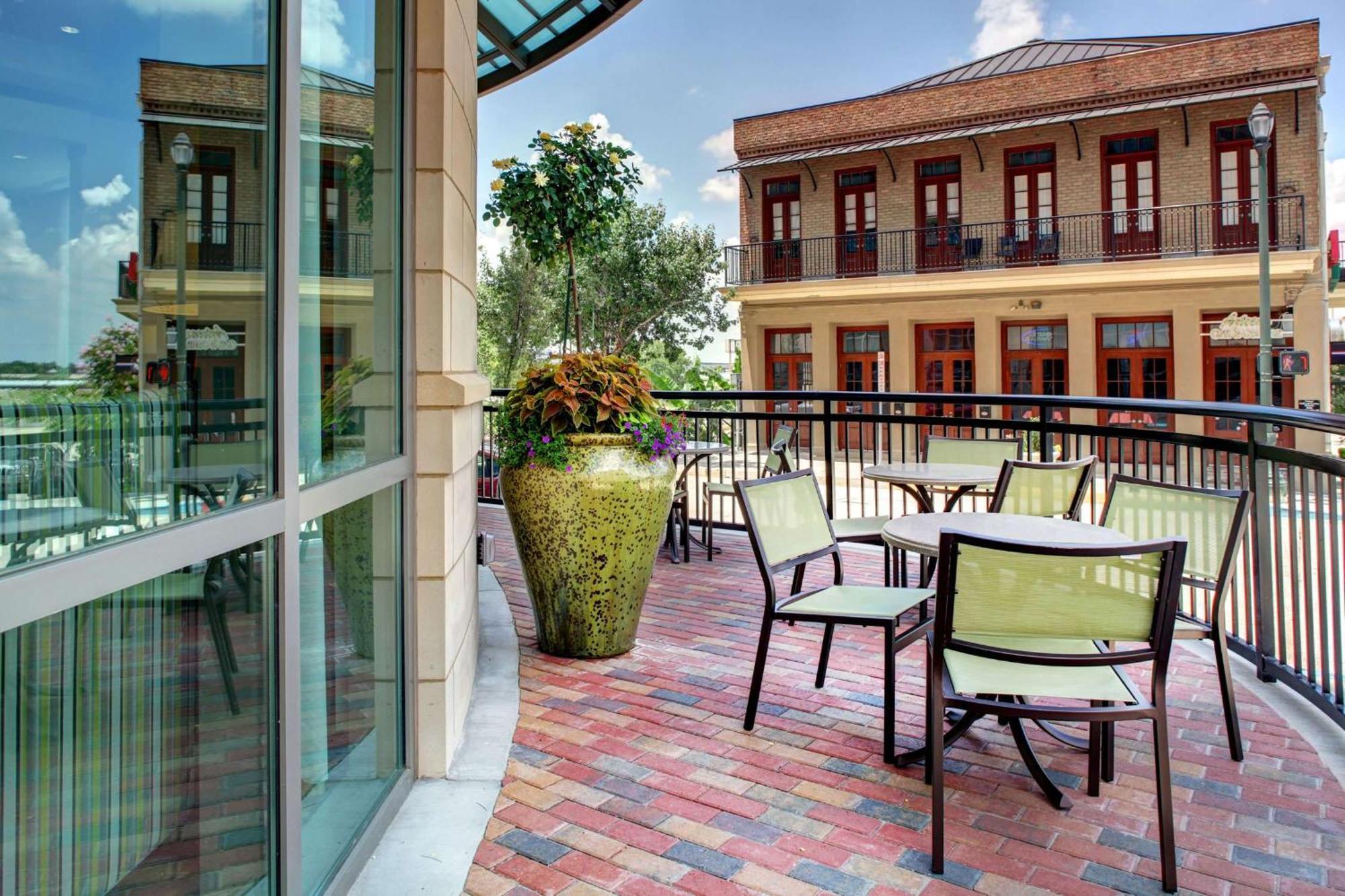 Hampton Inn & Suites Baton Rouge Downtown Exterior photo